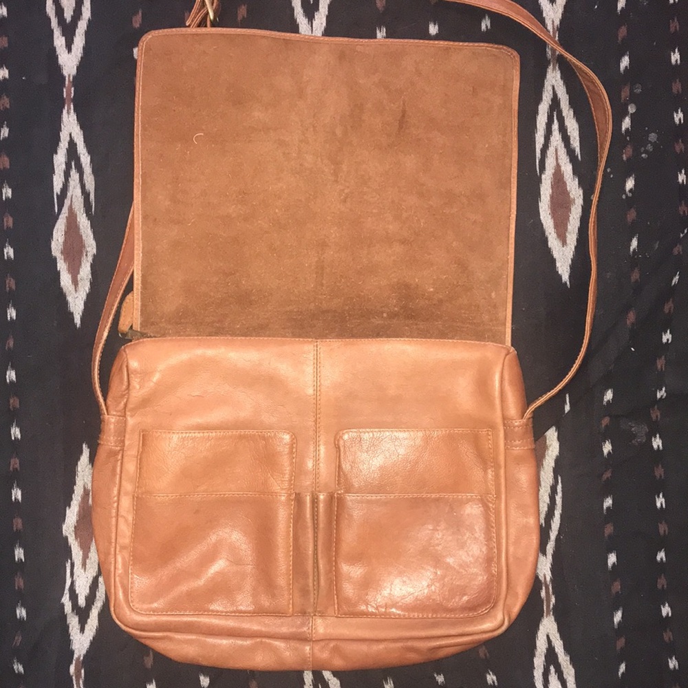Vintage Leather Messenger Bag - Picture 10 of 16